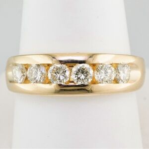 Gent's solid 14k yellow gold Natural Diamond Wedding Band